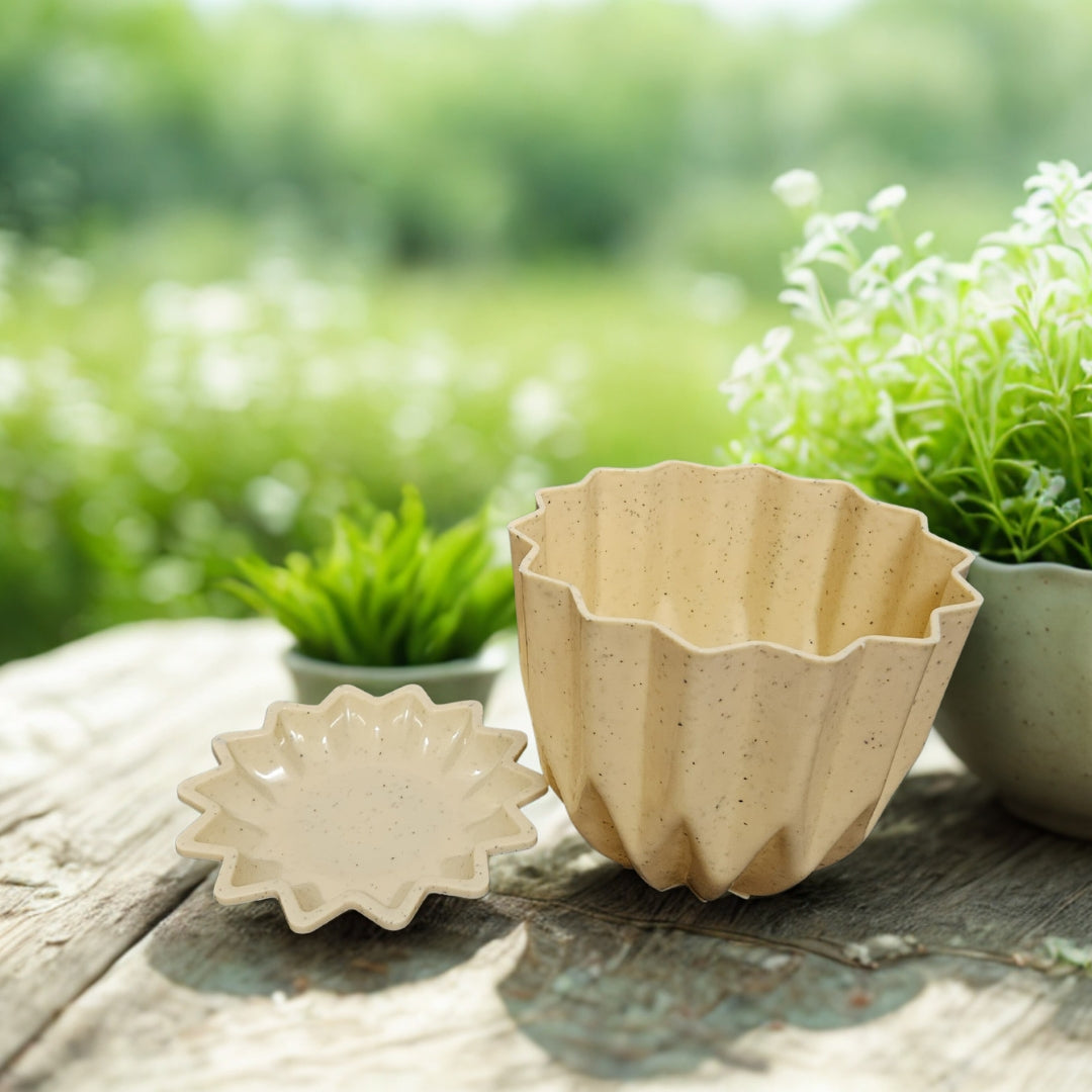 5-Inch Stylish Plastic Pot with Tray – Timeless Beige for Every Space The Grow Kart
