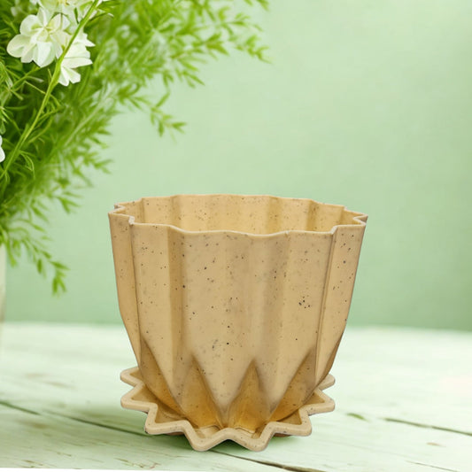 5-Inch Stylish Plastic Pot with Tray – Timeless Beige for Every Space The Grow Kart